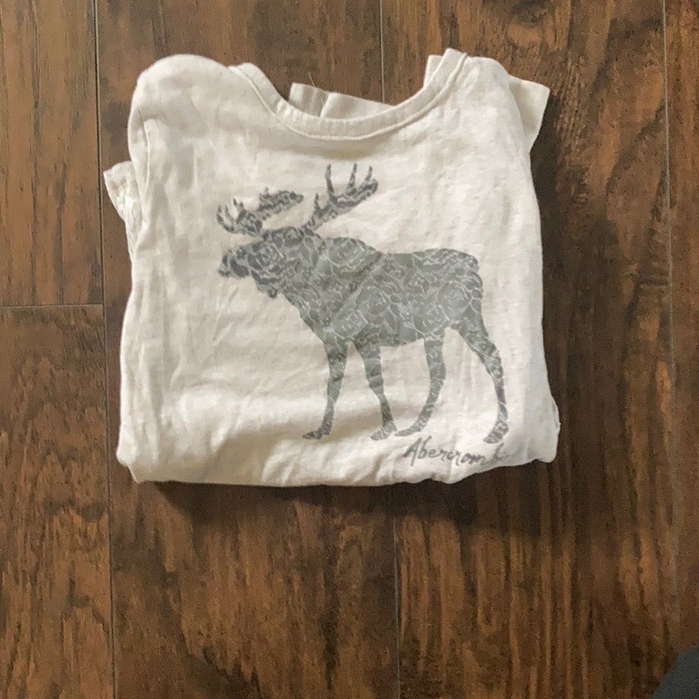 Cute Abercrombie kids long sleeve